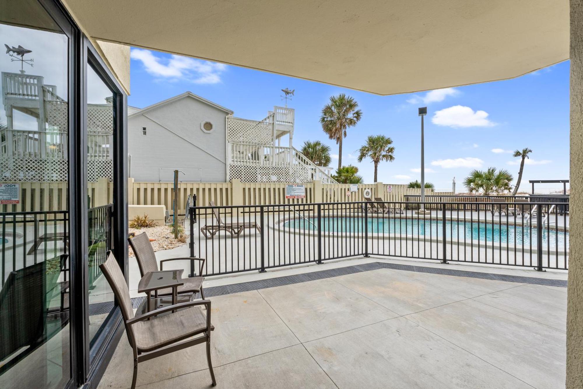 Holiday home Sunbird 102e By Book That